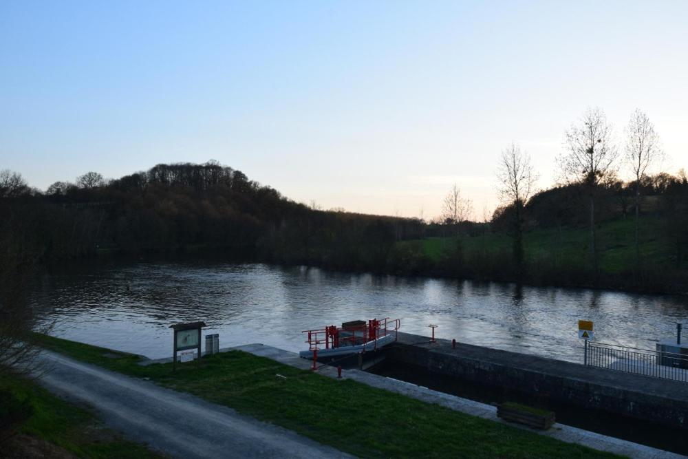 Maison éclusière Le Port, Les Refuges du Halage Sace Esterno foto